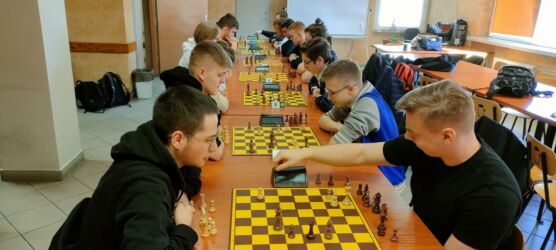Turniej szachowy 16